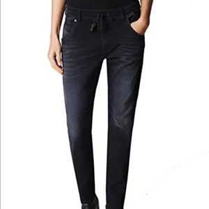 Woman’s Diesel Jeans